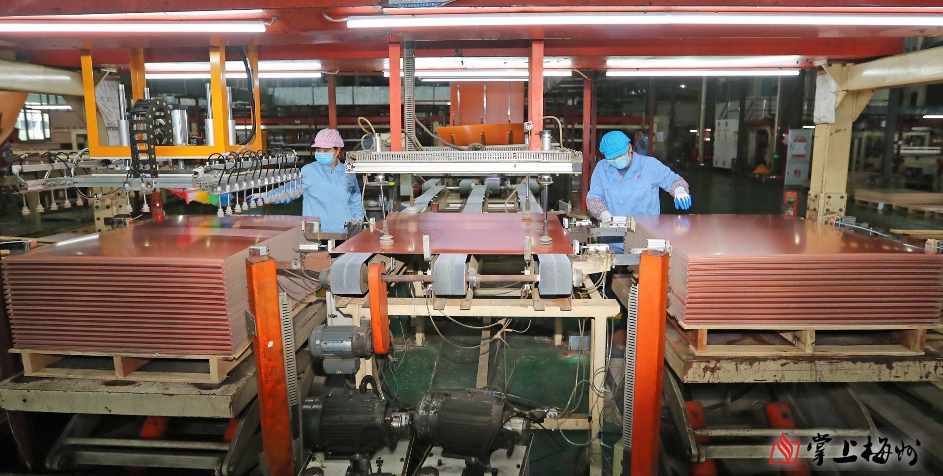 工業(yè)技改增產(chǎn)能 疫情之下“選客戶”！威利邦電子2021年產(chǎn)值突破10億元大關(guān)